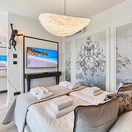 Apartament Wave - Black Swan -